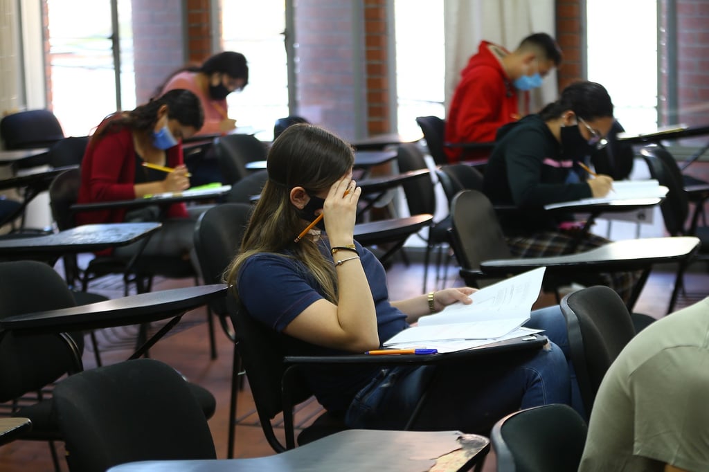 Analizan adoptar una modalidad híbrida para el Ceneval
