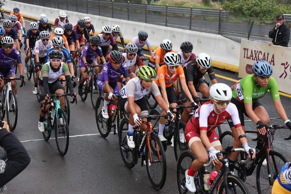 Acción. Los ciclistas duranguenses cerraron su participación en la Olimpiada Nacional.