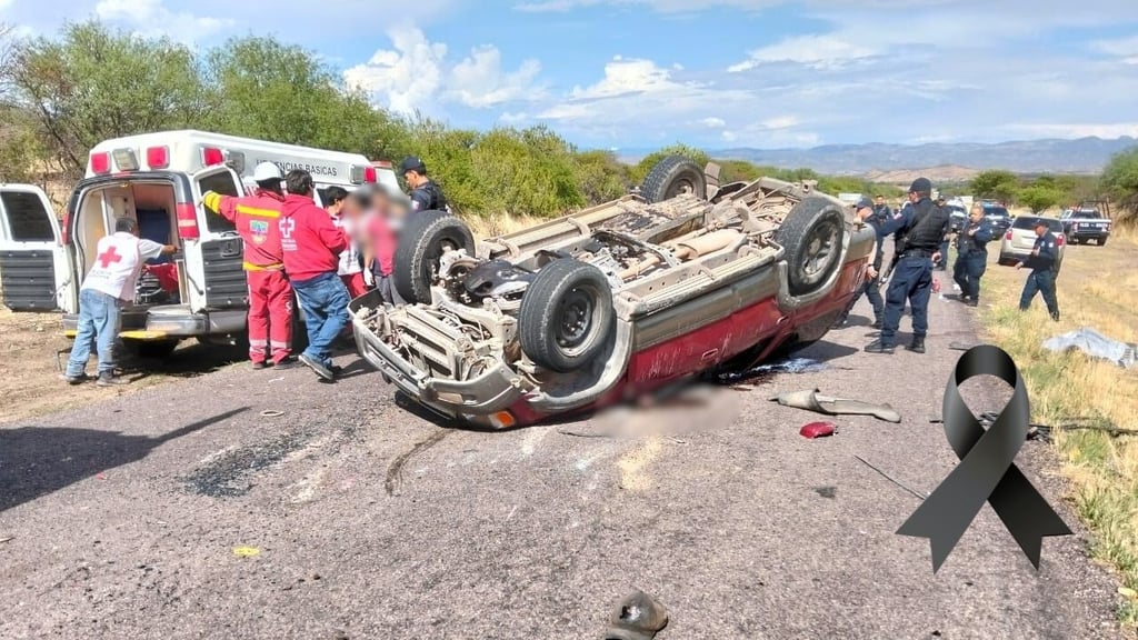 Volcadura en carretera Santiago Papasquiaro-Guanaceví deja a hombre sin vida y 8 lesionados