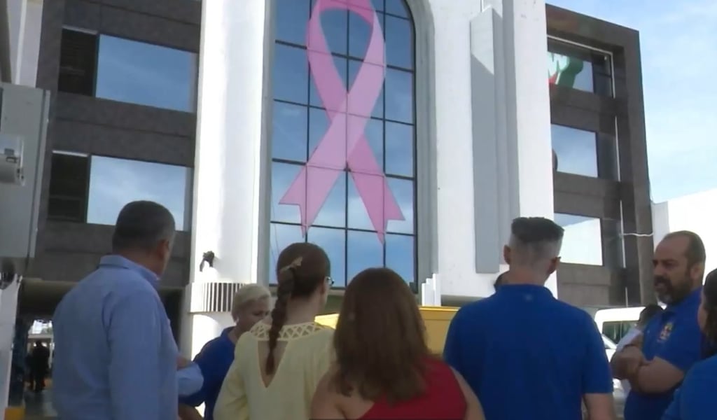 Cierre. Trabajadores de la Secretaría de Salud adscritos a la Jurisdicción Sanitaria Número 1 decidieron tomar las oficinas.