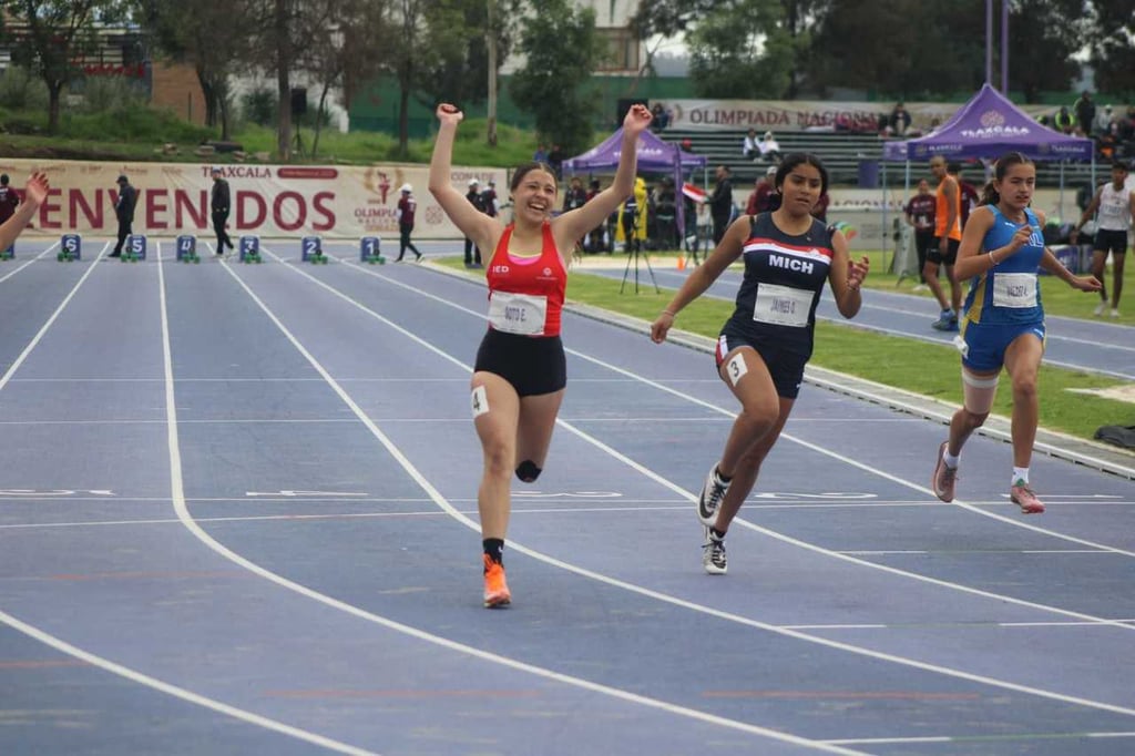 Dorada. La duranguense, de San Juan del Río, Eitzel Valeria Soto Valenzuela ganó la medalla de oro en la prueba de 80 metros planos de la Olimpiada Nacional.