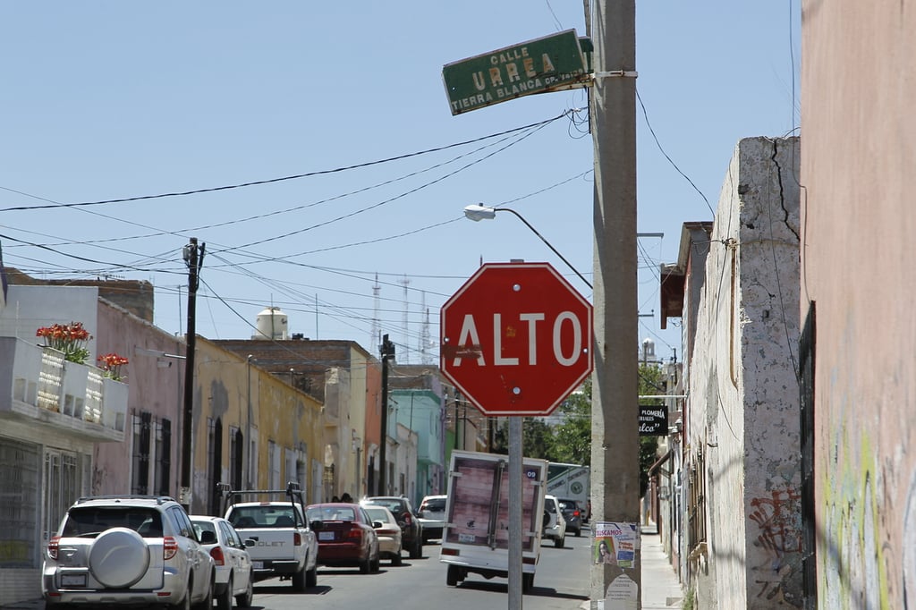 Cruceros. En calles concurridas donde hay reincidencia de accidentes están aplicando el paso Uno y Uno.