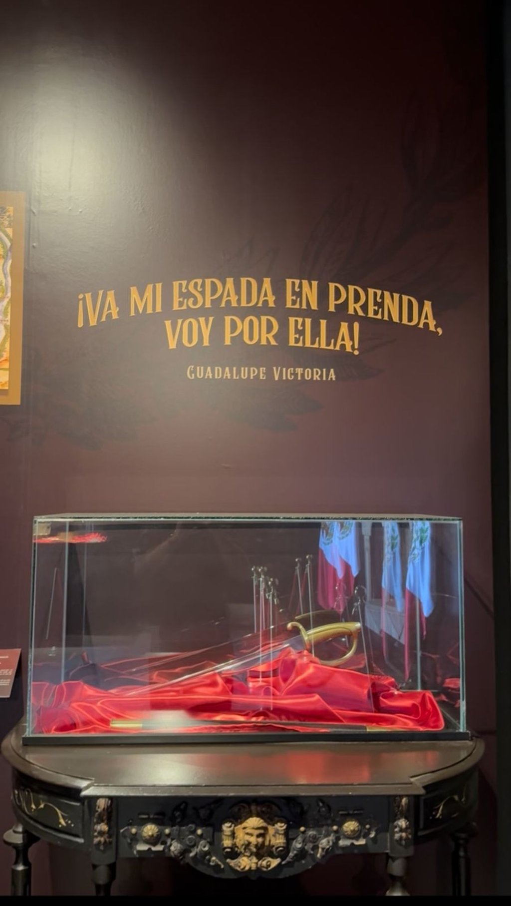 Con fácil acceso, el altar cívico a Guadalupe Victoria