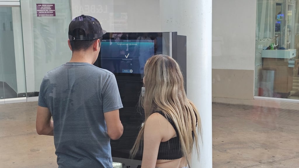 Validación. Los usuarios deben buscar el modulo de atención para que con su compra se valide la hora gratis.