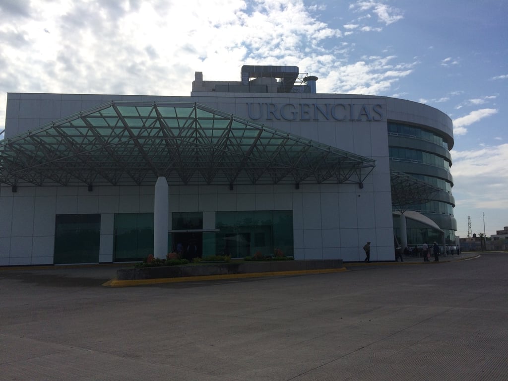 Violencia. Los famliares que trasladaron a Gilberto Flores a recibir atención médica declararon que repentinamente se sintió herido.