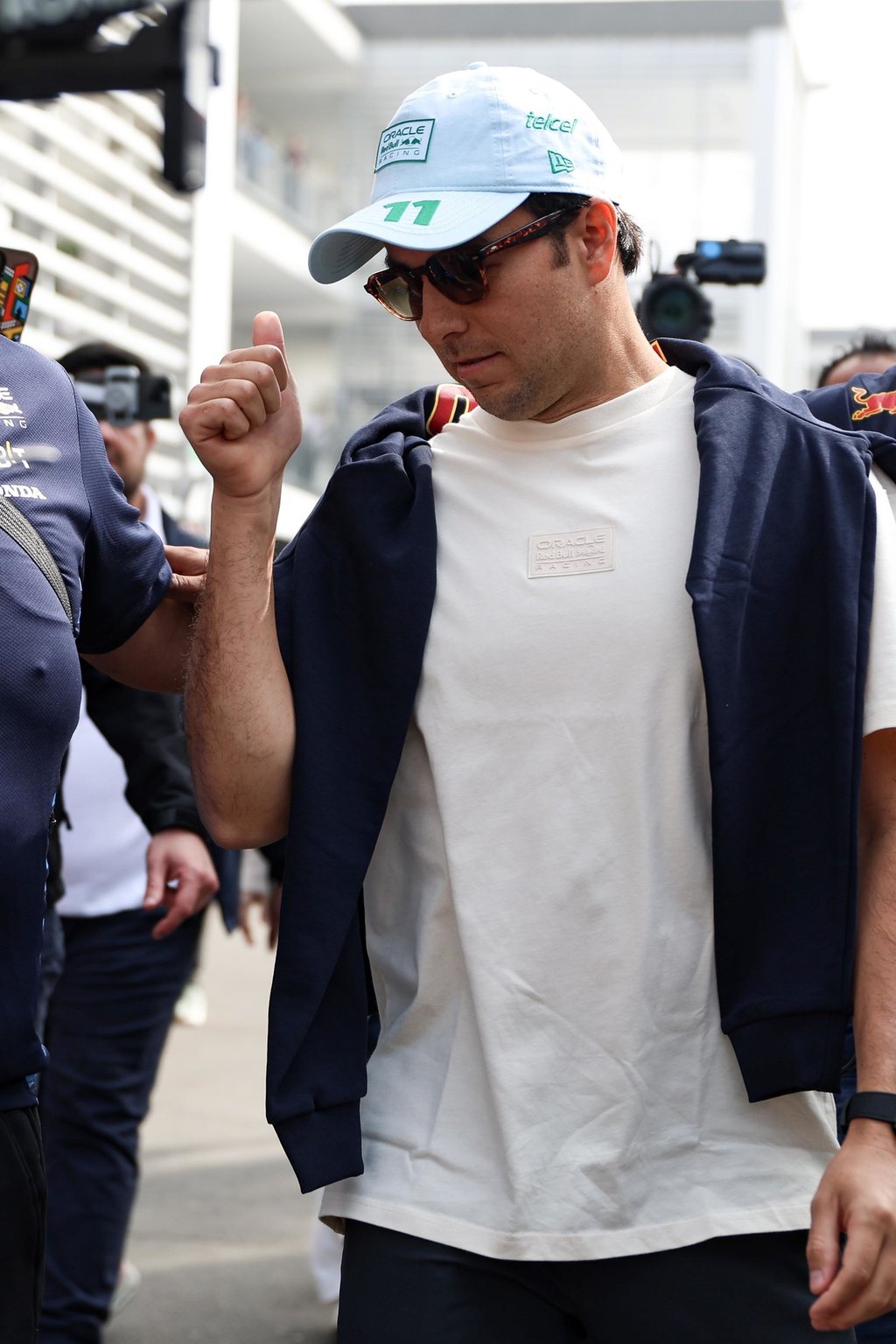Buscado. 'Checo' ha tenido contacto con 4 escuderías para volver a la Fórmula Uno.