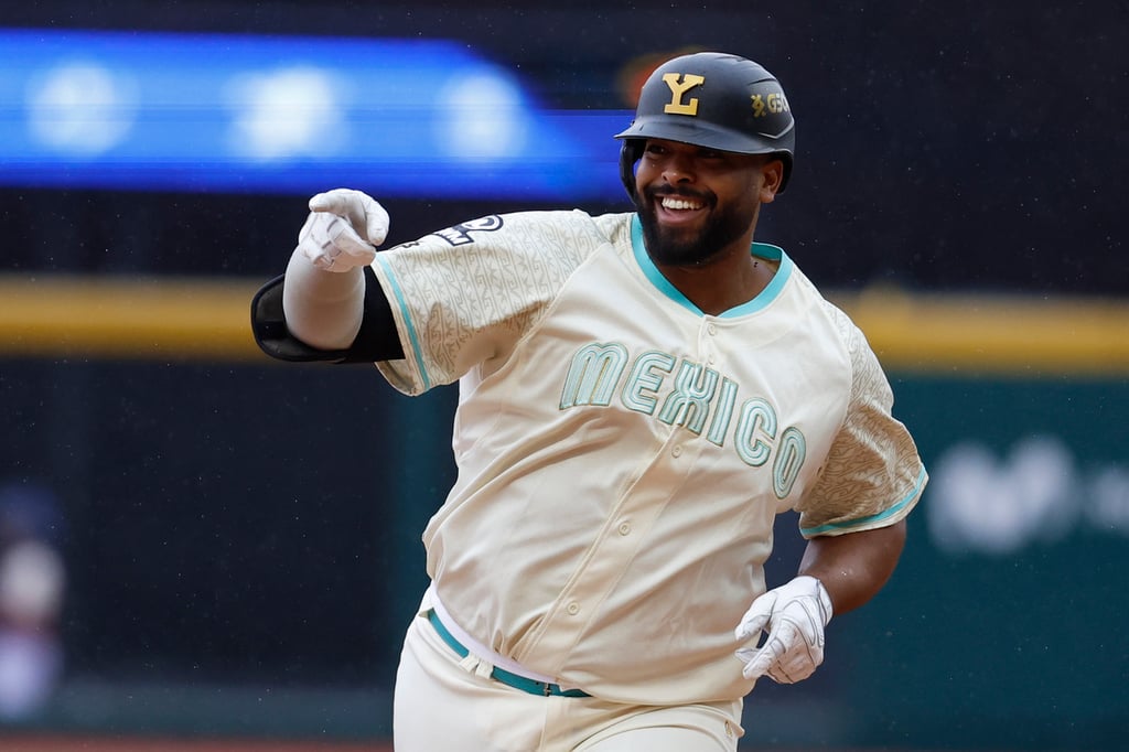 Hito. Art Charles, de los Leones de Yucatán, es el primero en la historia de la LMB que gana el Home Run Derby y es designado el Jugador Más Valioso del Juego de Estrellas en el mismo año.