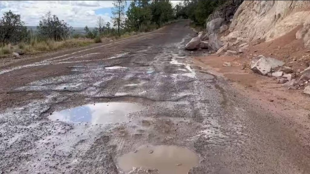 Daño. En varias carreteras de la entidad, hay daño estructural.