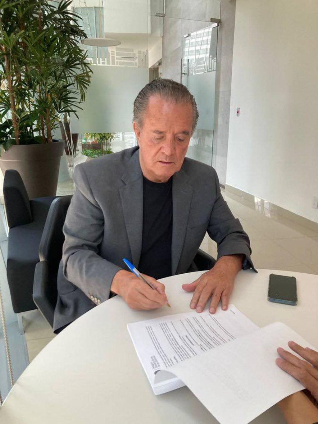 Orvañanos. Raúl Orvañanos fue anunciado este lunes como nuevo integrante de FOX Tubi y Caliente TV.