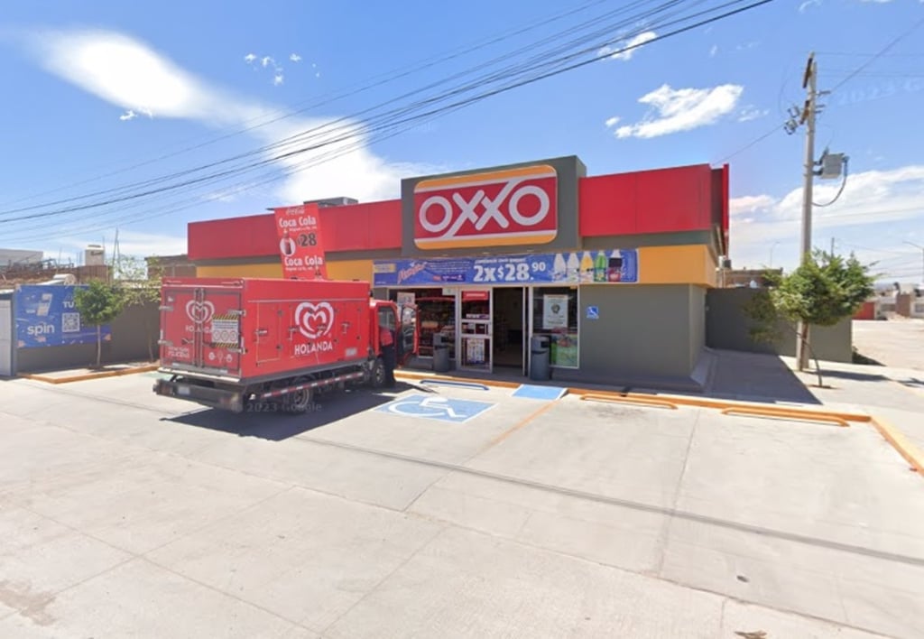 Hecho. Un sujeto armado con un desarmador robó con violencia el Oxxo de la San Carlos.