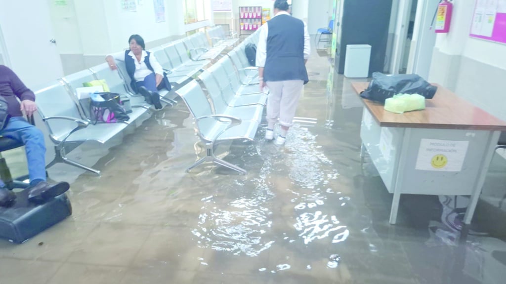 Tormenta. Tan solo la precipitación en forma de granizo se prolongó cerca de 15 minutos en la capital.