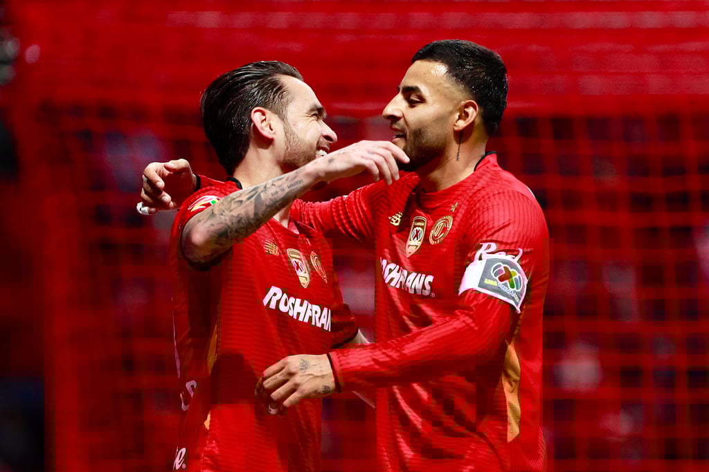 Crónica. Marcel Ruiz, Jesús Angulo y el brasileño Helinho convirtieron por Toluca que le dio la vuelta al marcador después de que Necaxa tomara ventaja con un gol de Pavel Pérez.