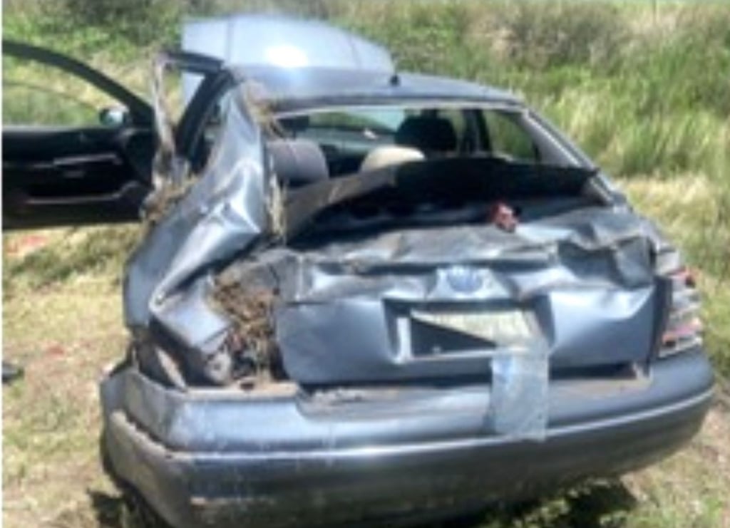Accidente. Una mujer resultó lesionada en una volcadura por la carretera de Nuevo Ideal a Santiago Papasquiaro.