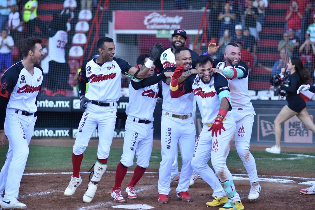 Esfuerzo. La novena duranguense firmó un gran encuentro, y si bien, logró el primero de la serie, no tuvo tanta suerte en la segunda. Todo se definirá hoy, en el Estadio Francisco Villa.