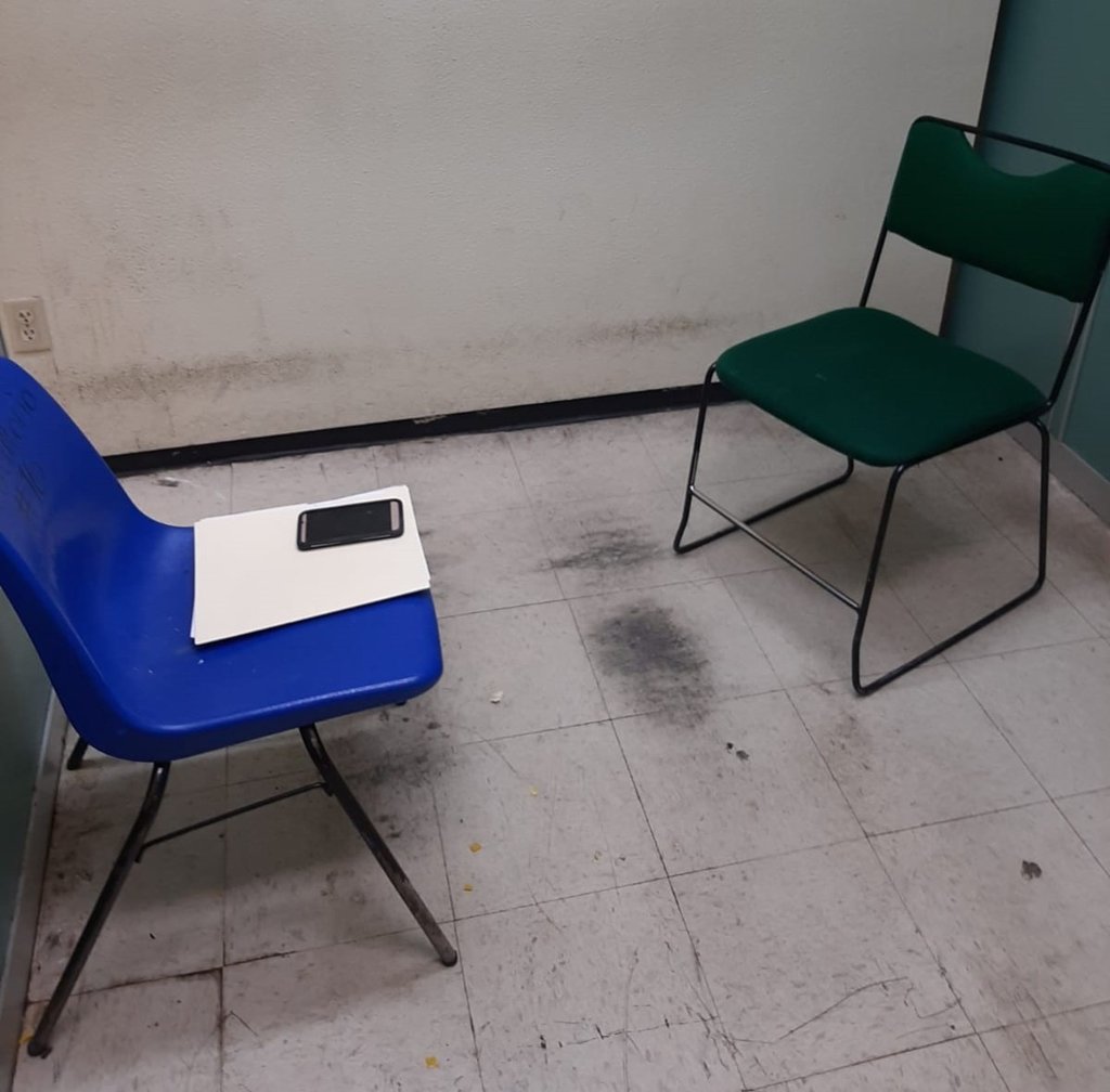 Carencia. No hay herramientas para dar atención de manera de manera adecuada a los pacientes y de manera digna.