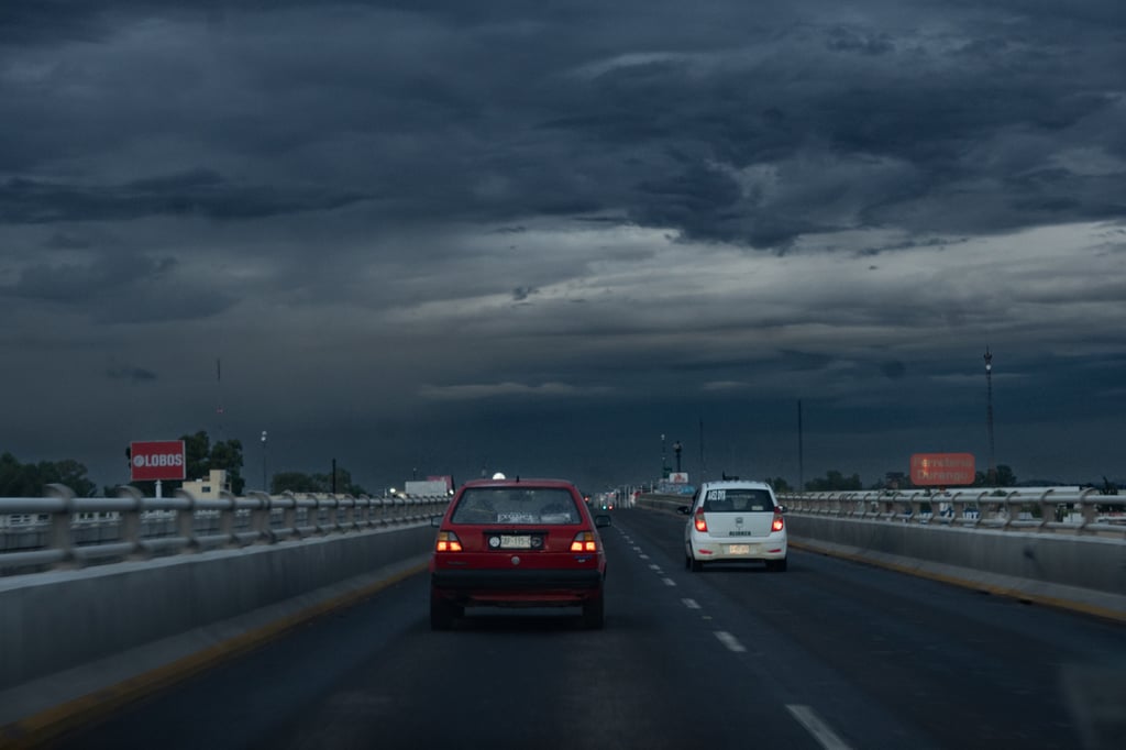 Pronóstico. Se prevé cielo medio nublado a nublado con lluvias puntuales muy fuertes en Chihuahua y Durango.