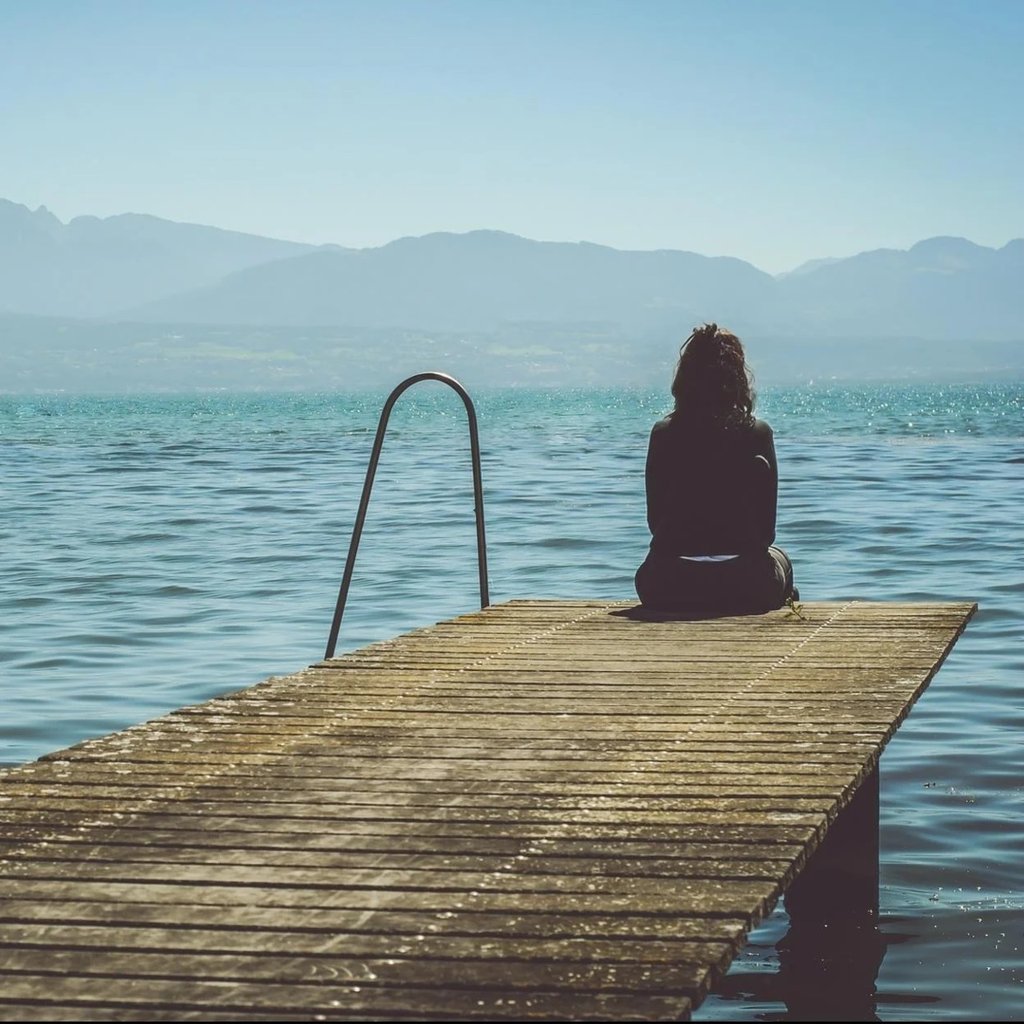 Varios estudios han vinculado el calor extremo con un incremento en la irritabilidad, el cansancio y los trastornos del sueño.