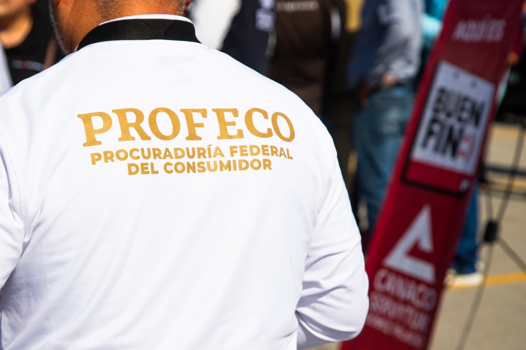 Profeco: esta es la multa a los establecimientos que cobren comisión a clientes por pagar con tarjeta