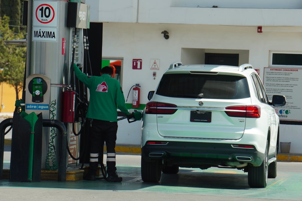 Se renovará el acuerdo para mantener gasolina en 24 pesos