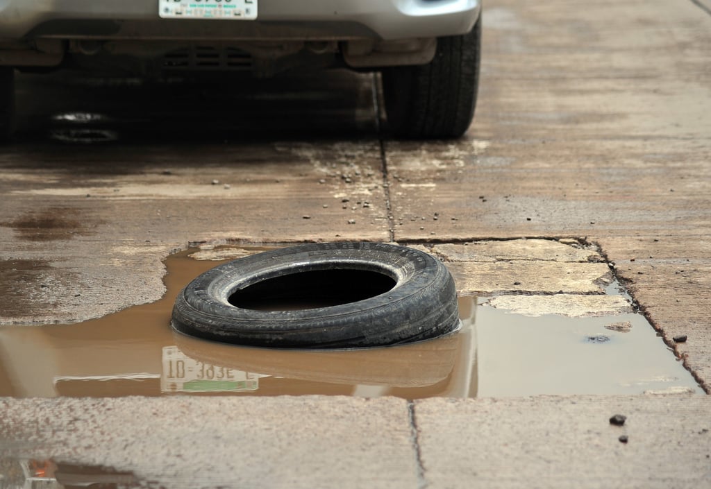 Lluvias. Muchos baches surgieron con las precipitaciones, lo que provoca daños y dificulta la movilidad.