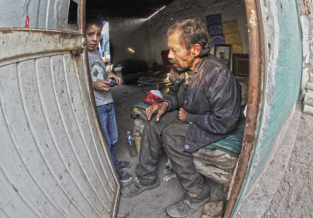 Extrema. Lamentablemente, miles de personas no tienen ingresos suficientes ni para comer, pero si tienen casa con servicios básicos no son considerados pobres.