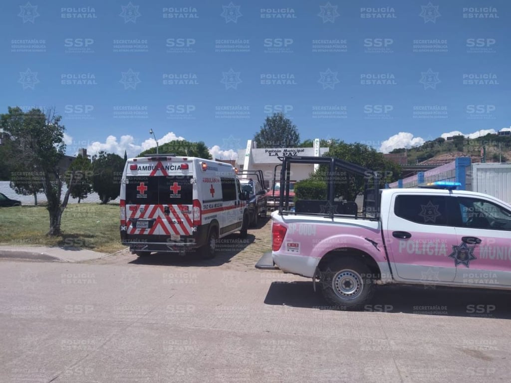 Hombre quería morir en panteón por deceso de su hija, en Santiago Papasquiaro
