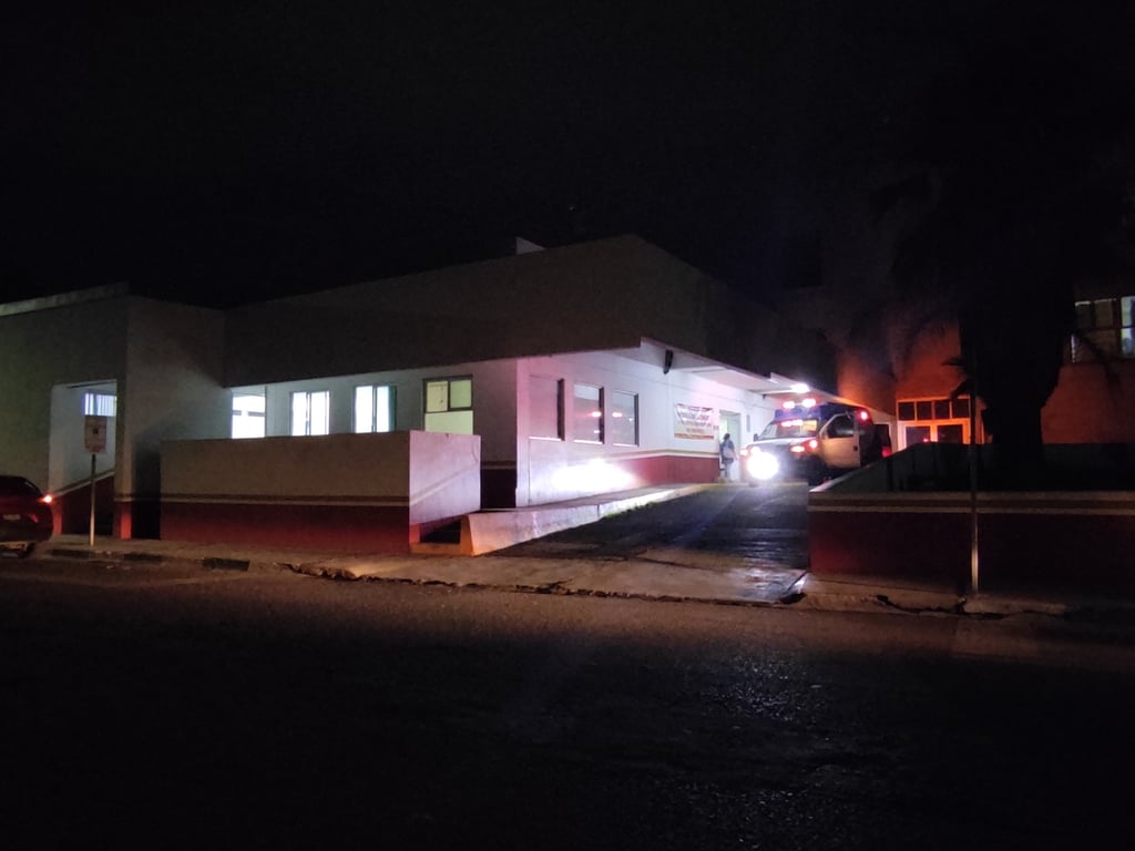 Agreión. Adolescente fue agredido por varios sujetos en la San José, lo atendieron en el ISSSTE.