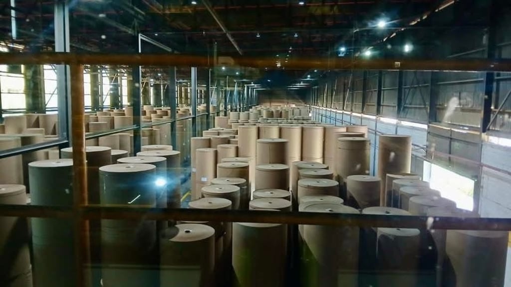 Visitan. Personal de Recursos Naturales revisó los procesos de la empresa en cuanto a su producción y distribución.