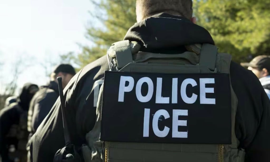 EU busca reclutar 10 mil nuevos agentes del ICE para finales del 2025