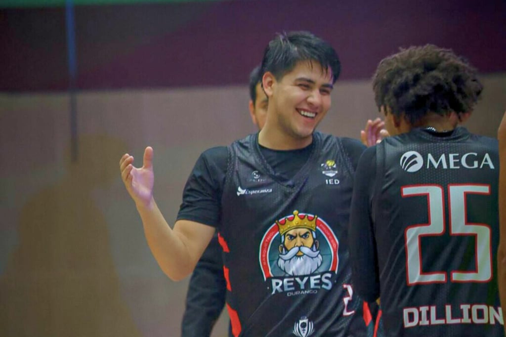 Tres debuts en triunfo de Reyes de Durango