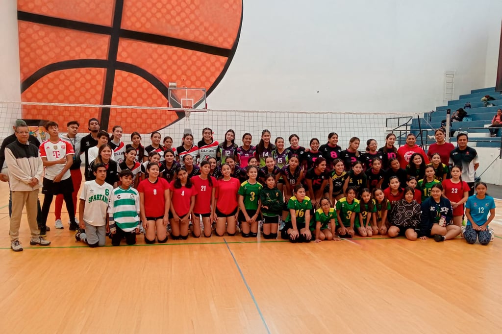 Éxito en Encuentro de Voleibol del Departamento de Educación Física 'B'