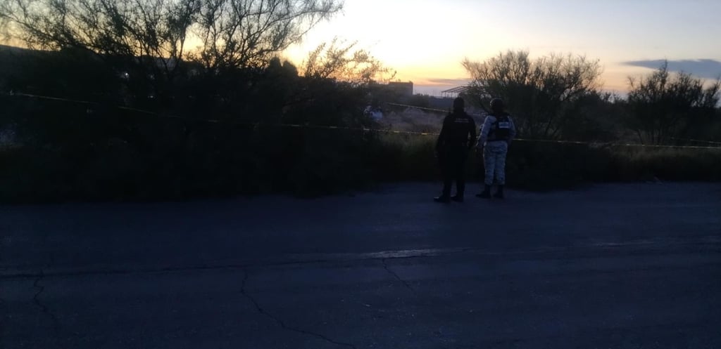 Caso. El domingo por la tarde-noche localizaron un cuerpo ejecutado en la autopista Gómez Palacio-Jiménez; el lunes por la mañana encontraron un segundo cadáver, también ultimado a balazos.