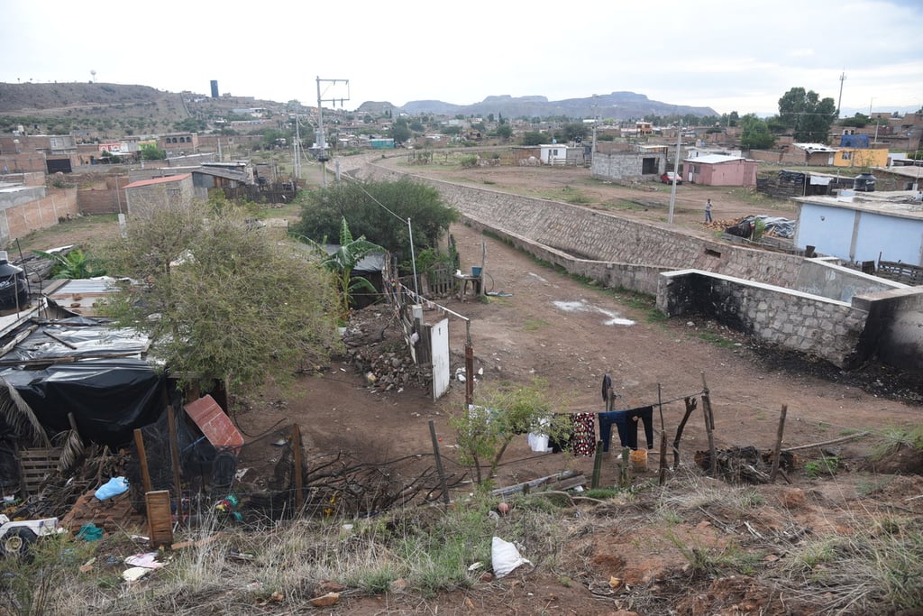 Riesgo. A pesar de que las familias que se encuentran en esa zona ya han sido advertidas de los peligros, no quieren retirarse.