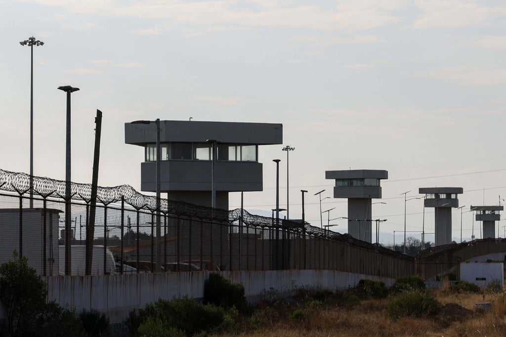 Caso. La FGR obtuvo sentencia de cuatro años de prisión contra tres personas, por el delito de portación de arma de fuego.