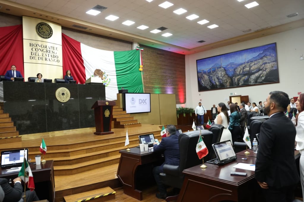 Diputados duranguenses entregan informes del primer año de trabajo legislativo