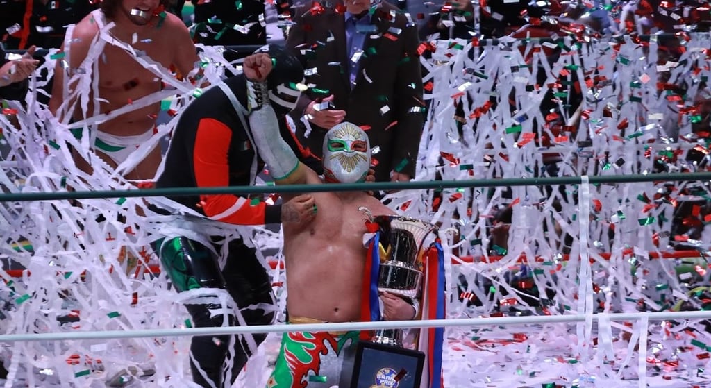 Monarca. Místico se lleva el Grand Prix 2025 derrotando en la final a Mike Speedball Bailey luego de un gran torneo. 