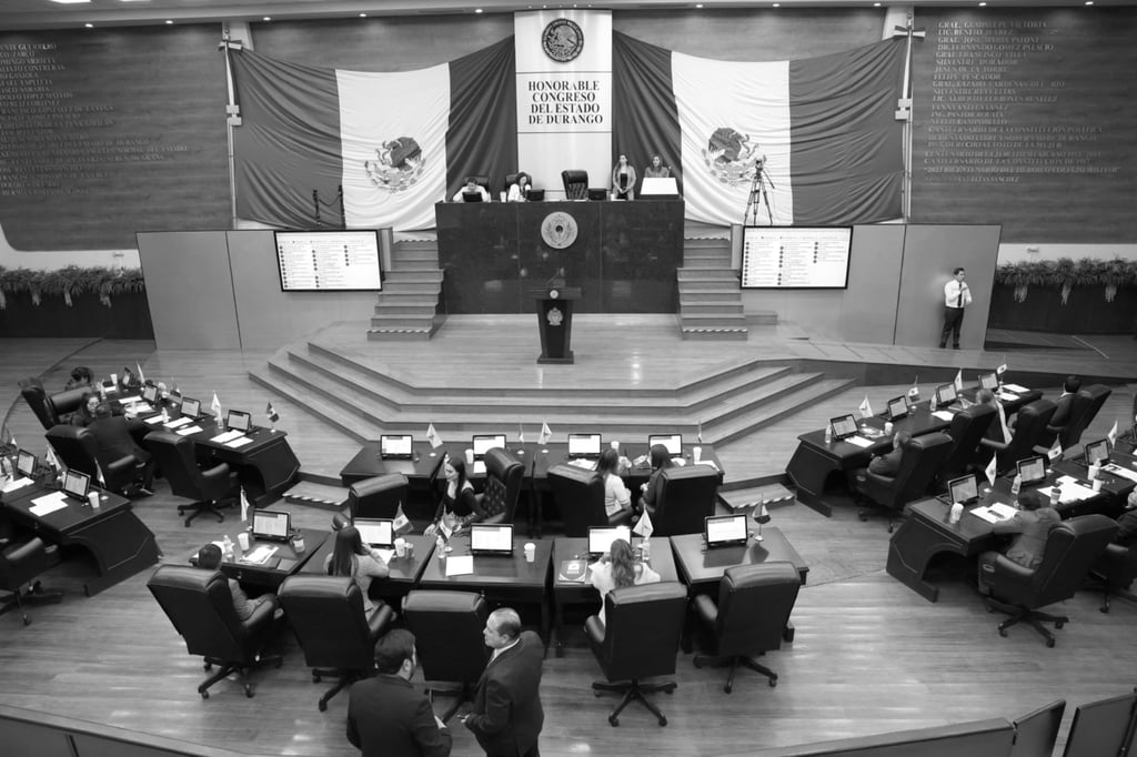 Transición. Durante todo el segundo año de ejercicio constitucional, el coordinador del grupo parlamentario del PRI fungirá como Presidente de la Junta de Gobierno y Coordinación Política.