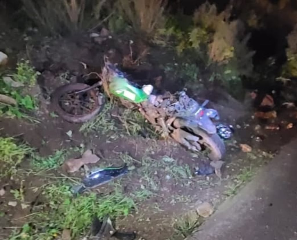 Deceso. Un motociclista adolescente murió al ser embestido por una camioneta que se dio a la fuga en el municipio de Canatlán.
