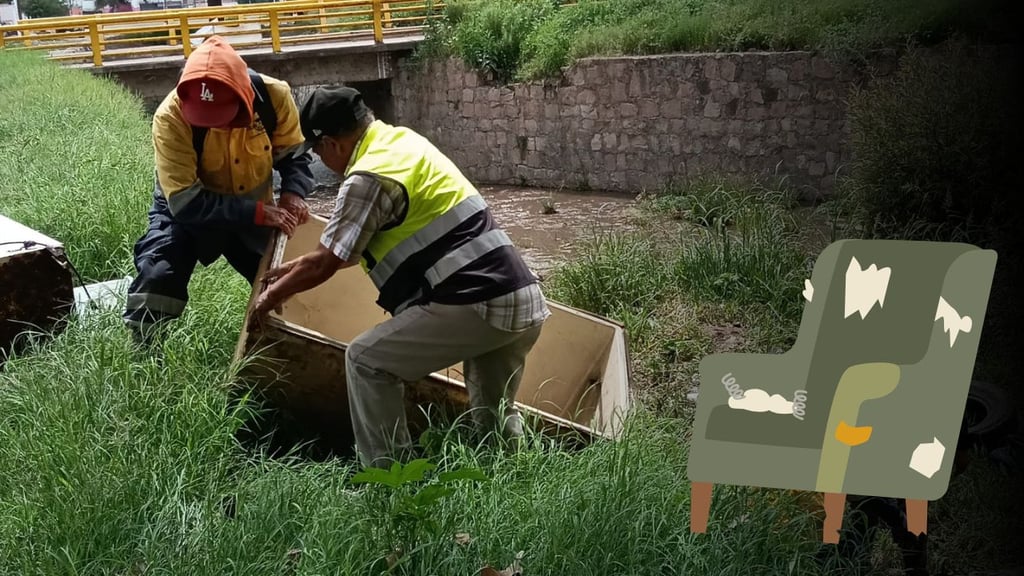 Desazolvan arroyo Temazcal y canal San Ignacio en Durango; había hasta muebles