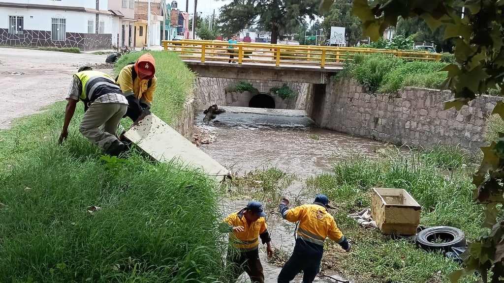 Lluvias. En la limpieza preventiva sacaron 40 toneladas de basura en zonas donde se había desalojado recientemente.