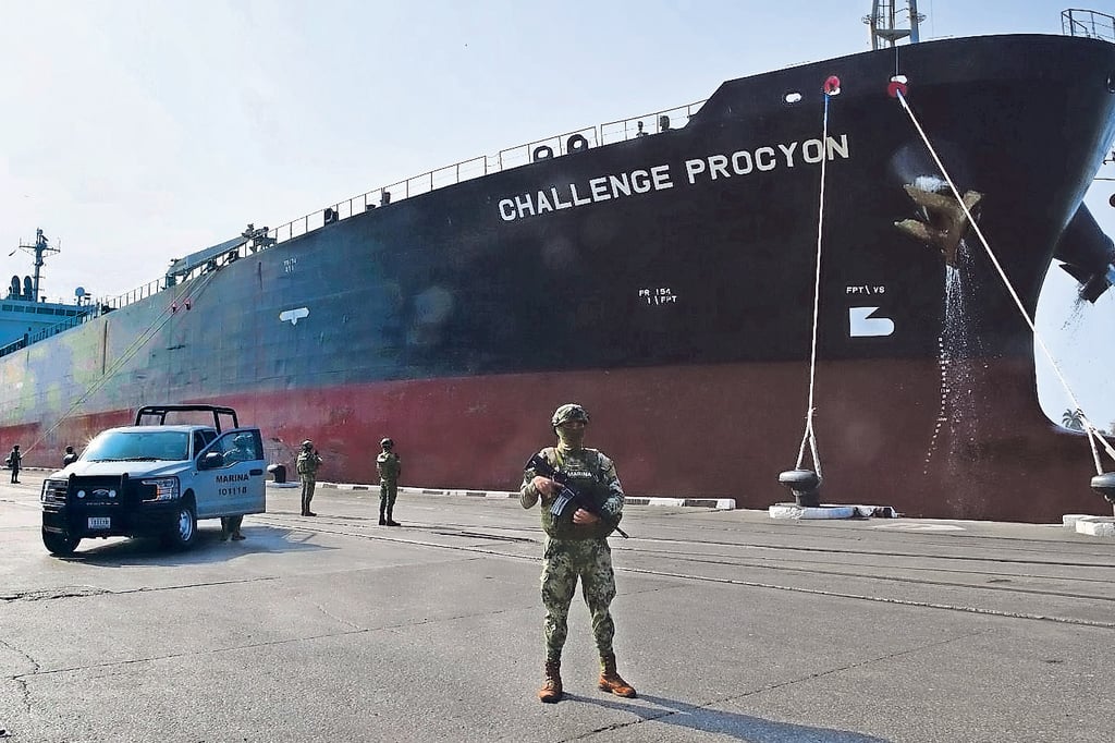 Procesan a 10 de Marina por caso de 'huachicol'