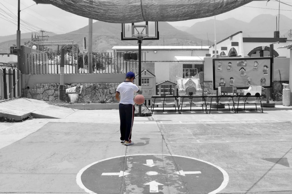 Violencia en Sinaloa: docentes dejan planteles vacíos por temor, pese a orden de seguir clases