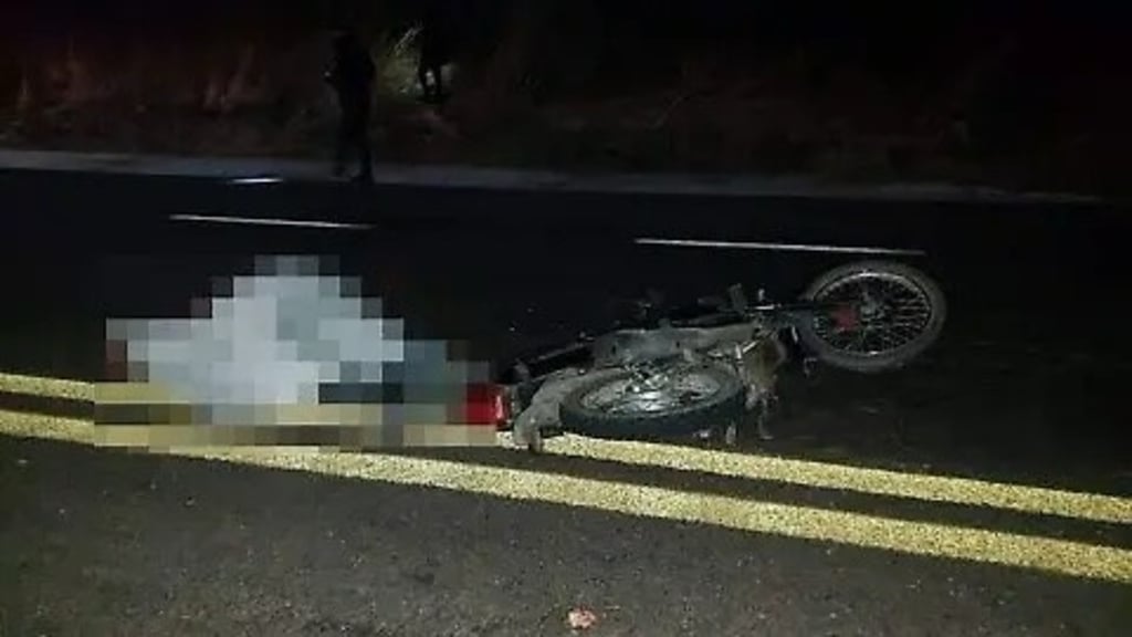 Deceso. Un hecho vial en la supercarretera, a la altura del municipio de Pueblo Nuevo, dejó un motociclista sin vida.