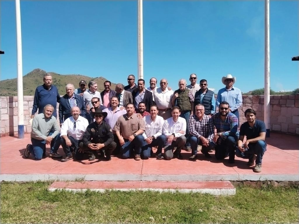 Directiva. Felipe Cortez llevará los destinos del Club Caza y Tiro de Durango por dos años.