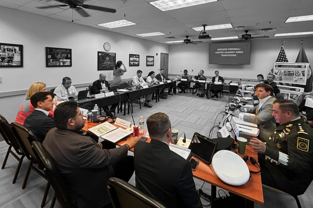 México y EU refuerzan combate a tráfico de armas y crean grupo para huachicol y finanzas ilícitas