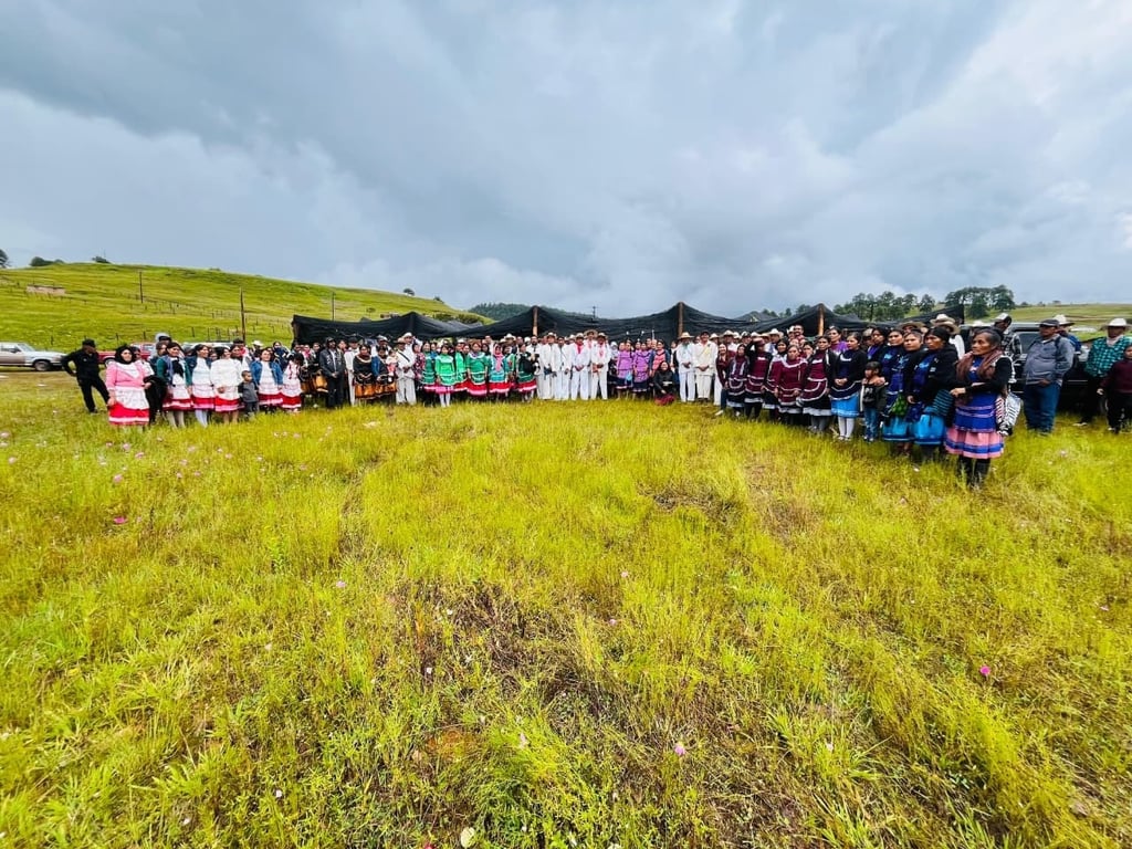Costumbres. Se unieron diversas comunidades para compartir tradiciones y alimentos.