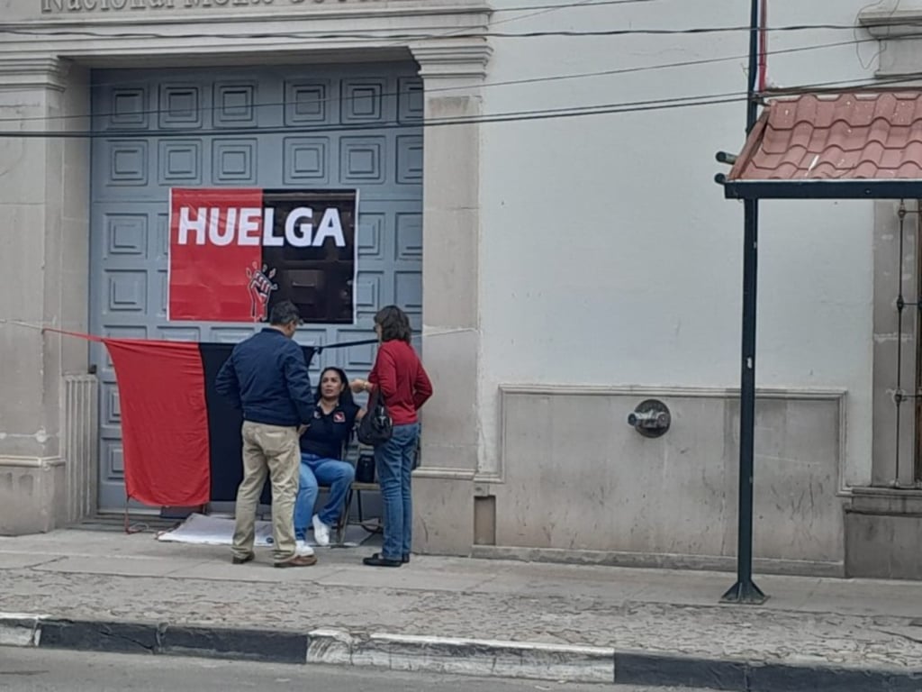 Huelga. De acuerdo con los trabajadores, las prendas empeñadas y que se vencía el pago estos días no se pierden, porque lo sucedido no es por culpa de los clientes.