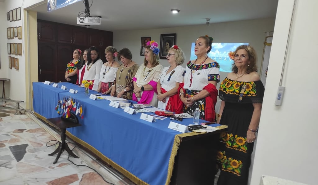 Rinden homenaje a Bahamas en la Mesa Redonda Panamericana de Durango