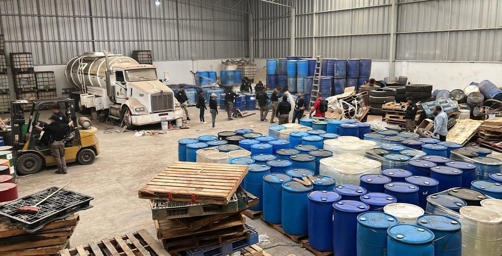 Golpe millonario al narco; decomisan material para droga en Durango