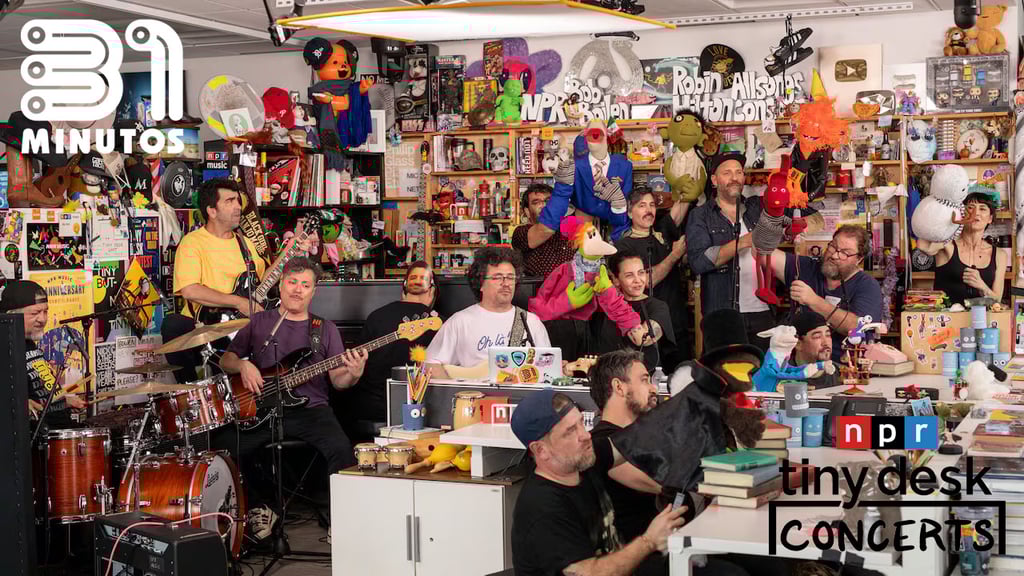 31 Minutos conquista el Tiny Desk con sátira, música y crítica migratoria | VIDEO